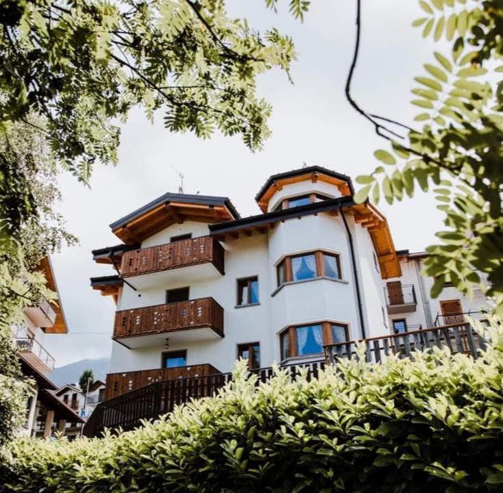 Atelier Della Montagna Frühstückspension Zambla Alta